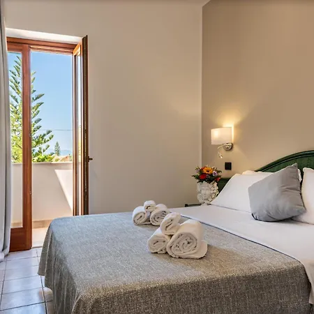 Hotel Baia Del Capitano