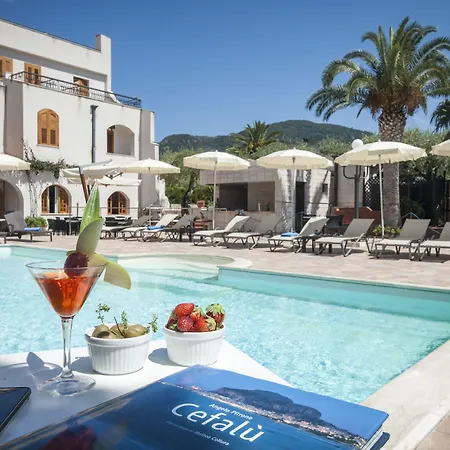 Otel Baia Del Capitano 4*