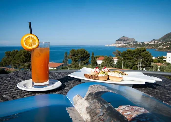 Baia Del Capitano Hotel 4*